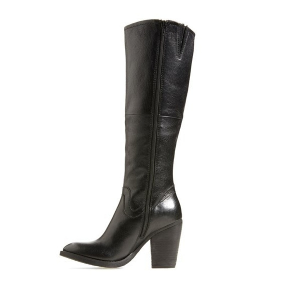 STEVE MADDEN leather riding boots